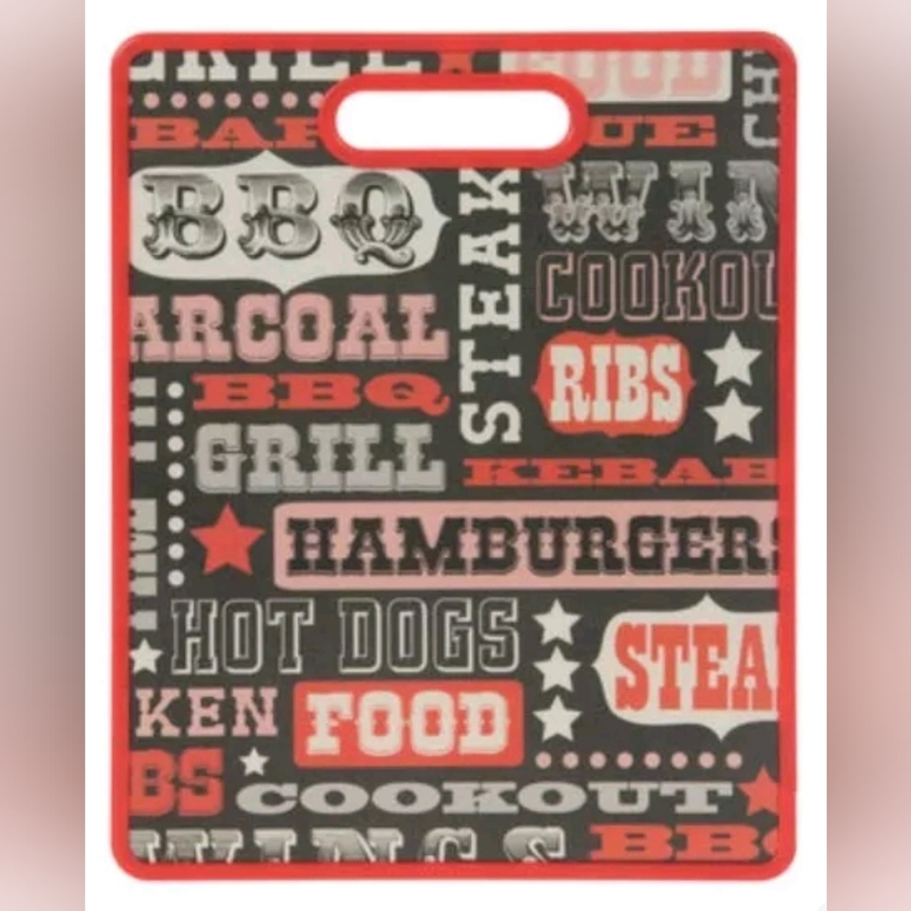 Plastic cutting board 12x15in